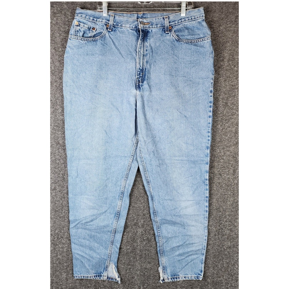 Levis Jeans Womens 36 550 Relaxed Fit Tapered Light Wash Y2K Vintage Cut Hem